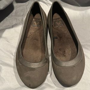 Brown crocs women size 7